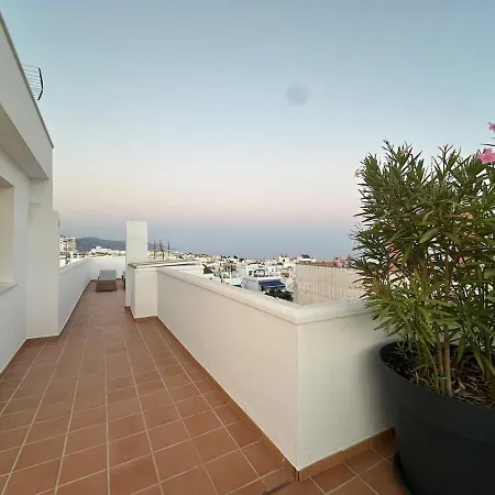 Apartment Balcones De Nerja, 5 Minutos De Balcon De Europa *